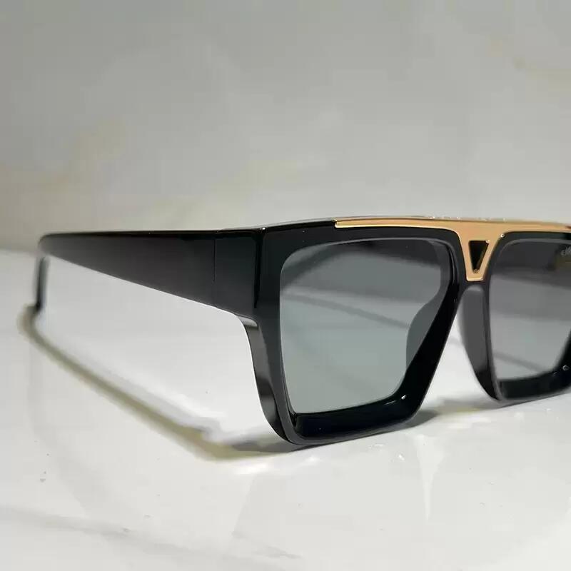 2024 Lunettes de soleil chaudes 1,1 millionnaire Glases Sunglases Men Femmes 1502W Full Frame Vintage Designer Sunglasses Millionaire Black Logo