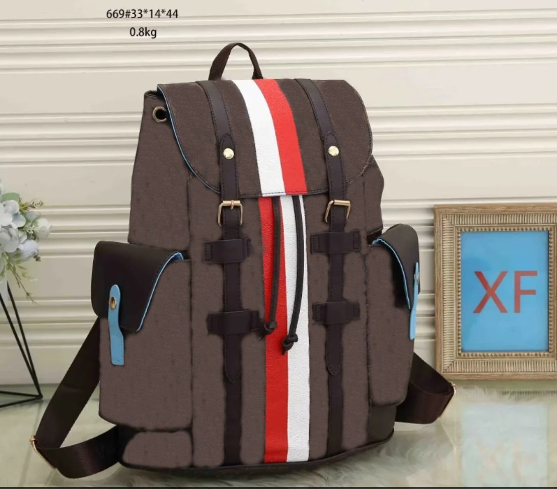 2022 Men de sport pour femmes Men's Sports 4 Color Top Quality Designer Portez sur sac à dos pour hommes Sacs d'école de luxe Sac de voyage de lu