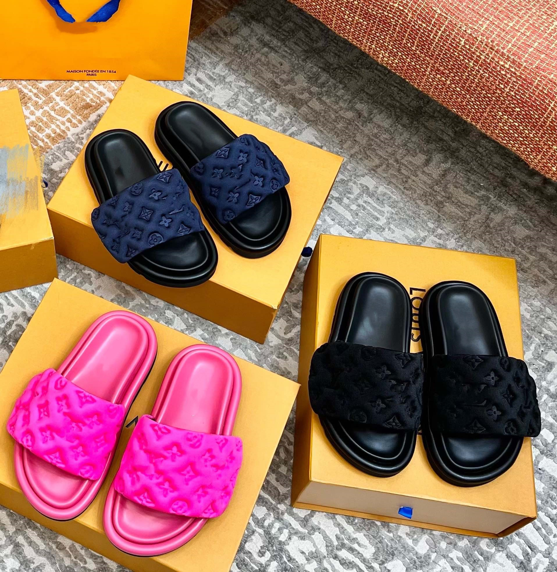 

1aa1dp pool pillow comfort sandal filled with Down Velcro lace tough insole micro convex outsole, 、