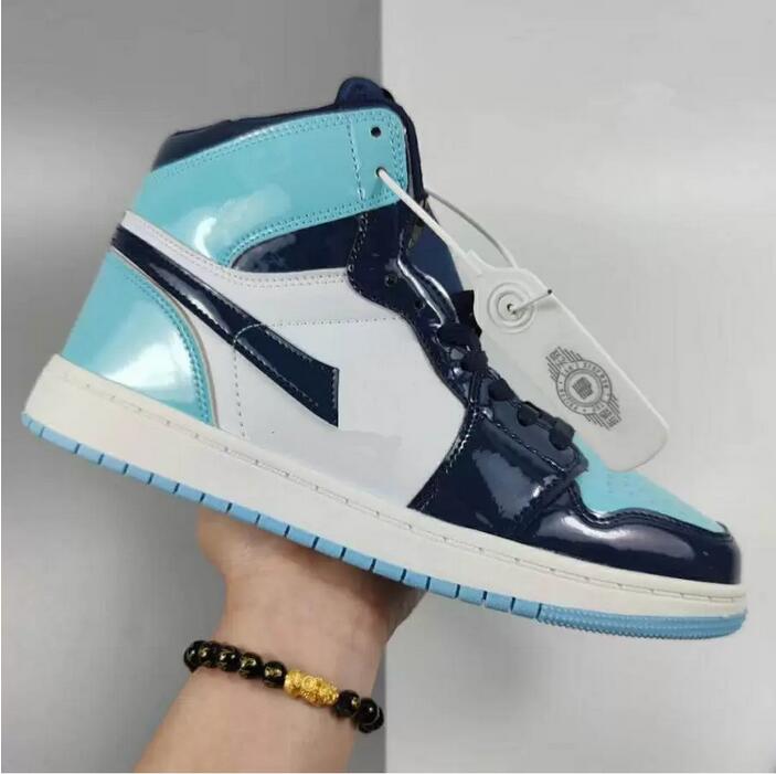 

Mens Womens Jumpman 1 Mid Light Smoke Grey Basketball Shoes 554724-092 BLACK-WHITE hightop sneakers Dress Shoe