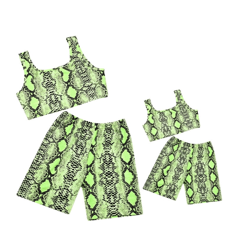 Ensemble de vêtements de yoga de sport d'été pour la famille mère et fille tenues assorties hauts sans manches Shorts maman et moi ado 12y 220531