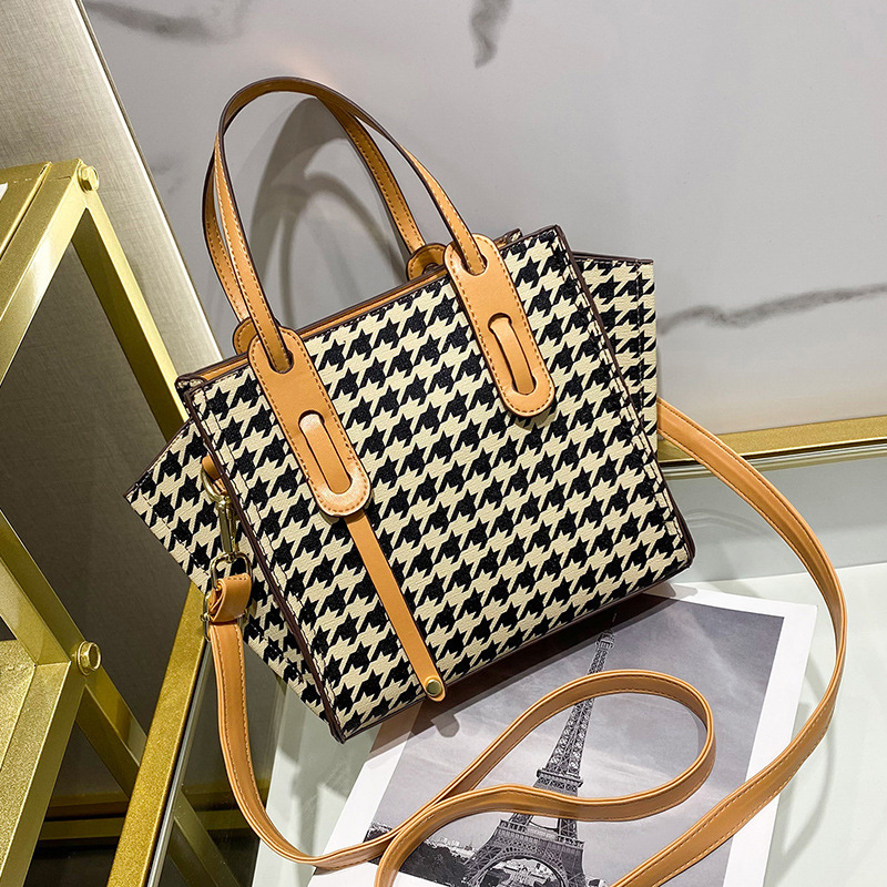 

Wholesale factory ladies leathers shoulder bags sweet little fresh plaid handbag street fashion printed wing bag elegant Joker contrast leather handbags, Coffee1-9165