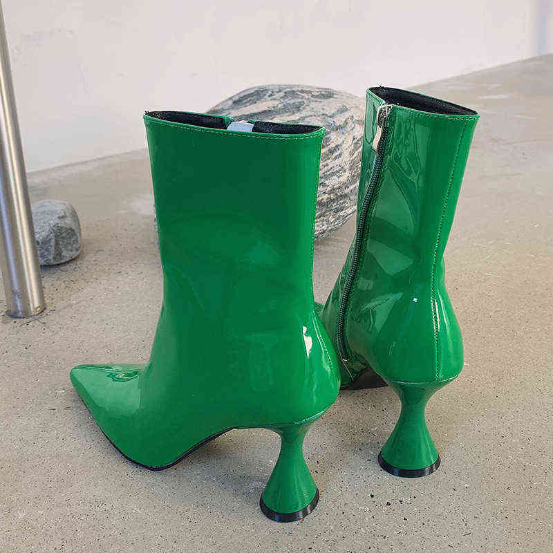 

2022 Winter Luxury Women Patent Leather Ankle Boots Western Pointed Toe Green High Heels Short Boot Designer Party Fashion Shoes Y220706, White