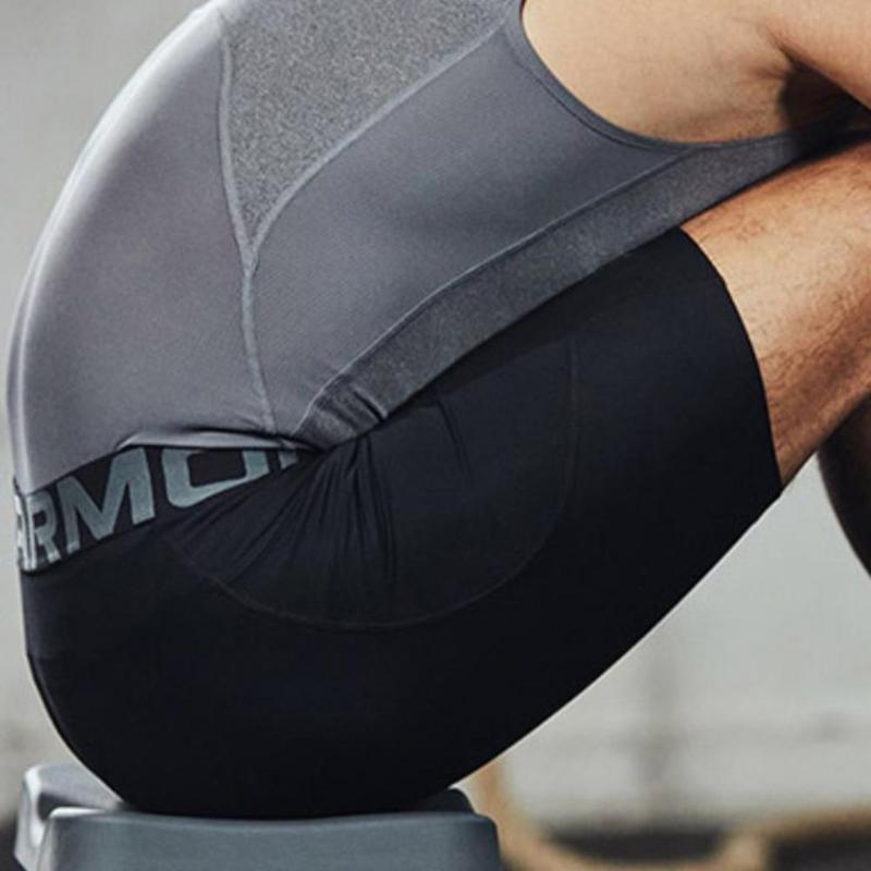 

Men' Shorts Workout Sweat-absorbing Short Pants Elastic Waist Moisture-wicking ShortsMen, Black