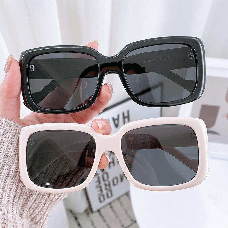 

Sunglasses Men And Women Polarized Sun Glasses Korean Small Frame Retro Driving For Travel Gafas De Sol HombreSunglasses