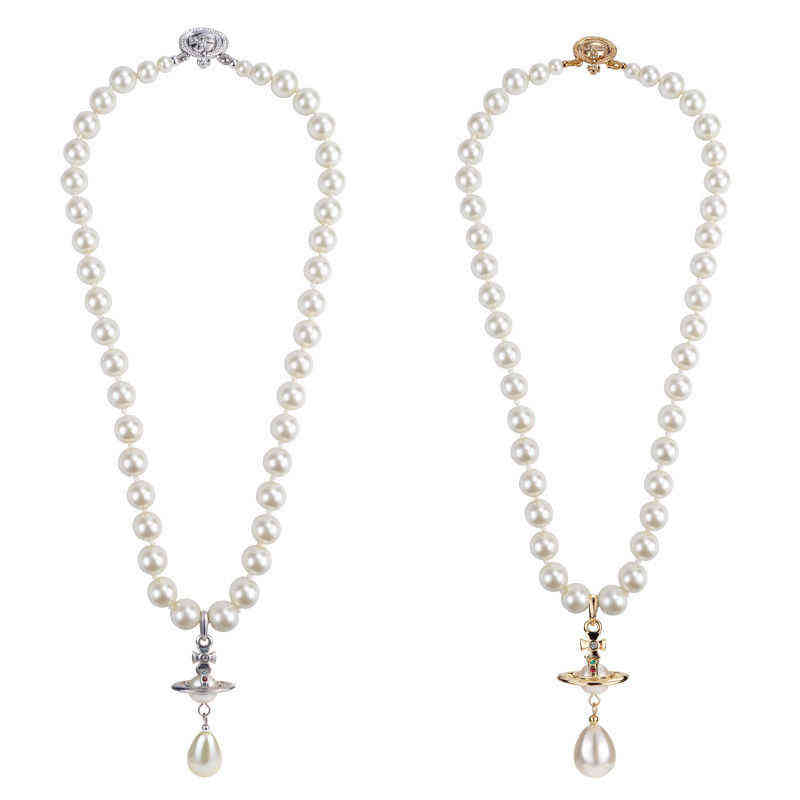 Charmnana - Le même filet Red West Empress Dowager Dowager Perle cassé Perle trois couches chaîne de chou-partage en trois dimensions Collier