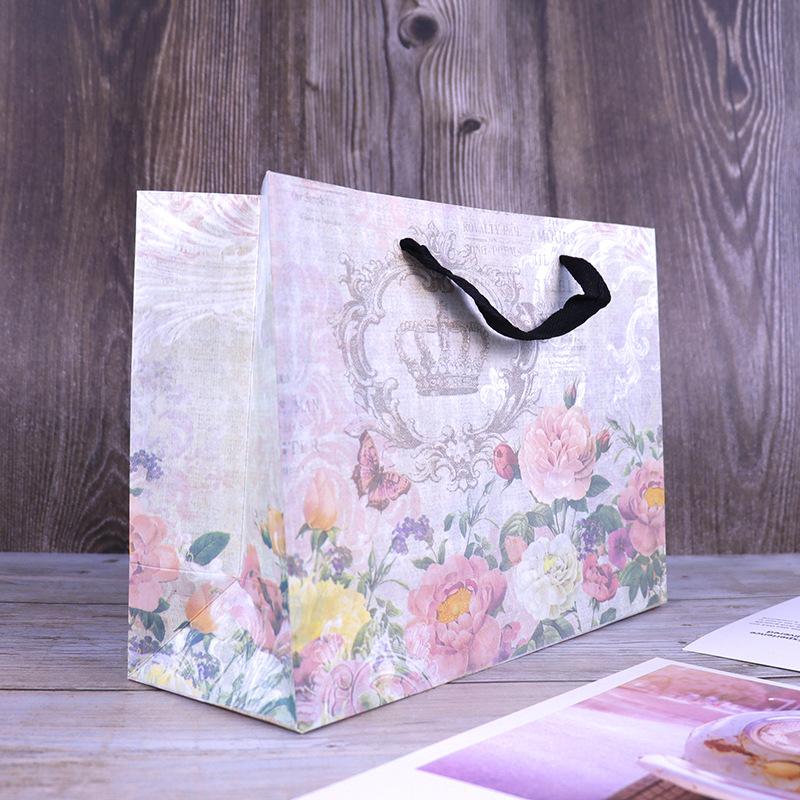 

Gift Wrap Kraft Paper Bag Carrier Bags Cartoon White Card Clothing Store Large Shopping 5pcs