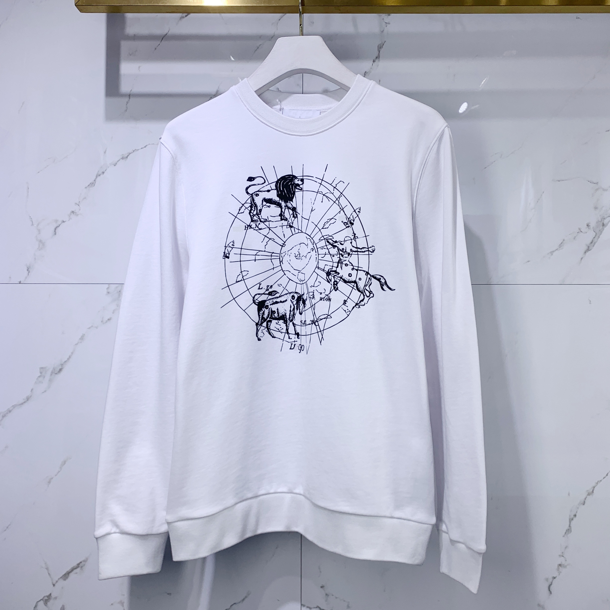Hommes Mode Hoodies Hommes Designer À Capuche Pull Décontracté À Manches Longues Haute Qualité Lâche Fit Chandails Taille M-XXXL V1583