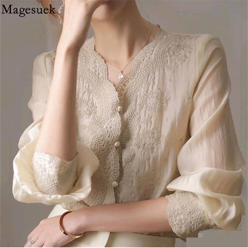 

Vintage Embroidered Women Blouse Fashion Early Autumn V Neck Long Sleeve Tops Women Shirt Female Loose Sweet Lace Blouse 18016 220419, Apricot