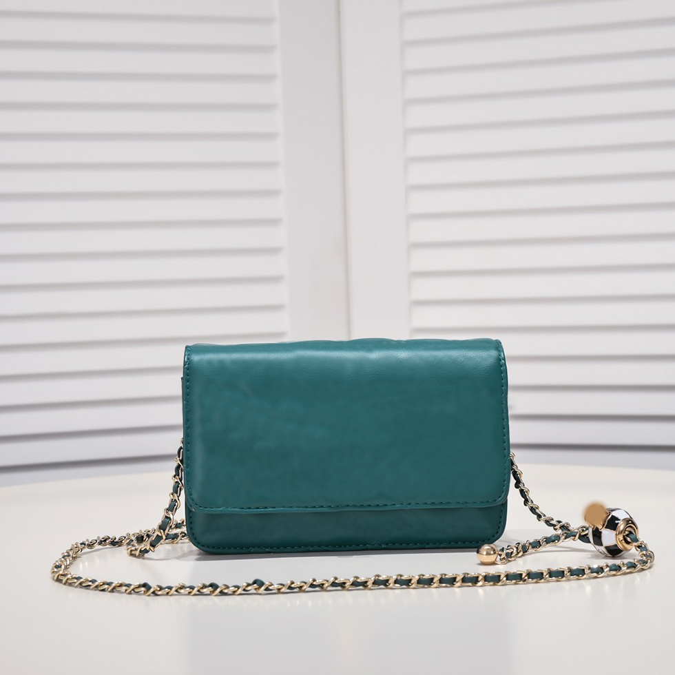 Luxurys Women Chain Shoulder Bags Fashion Designers Diamond Lattice Suture Crossbody Bags Lady Solid Color Leather Purse Delicate Daily Storage Hand