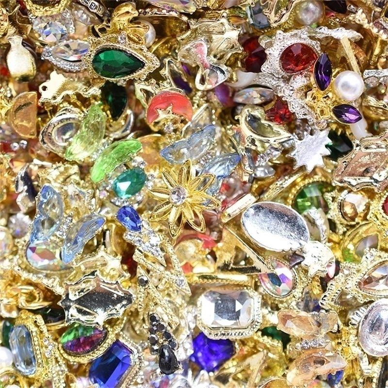 

100PCs Random Mixed Wholesale 3D Nail Art Alloy Decorations More s Jewelry Crystal Manicure Diamond Charms 220613, 100pcs less