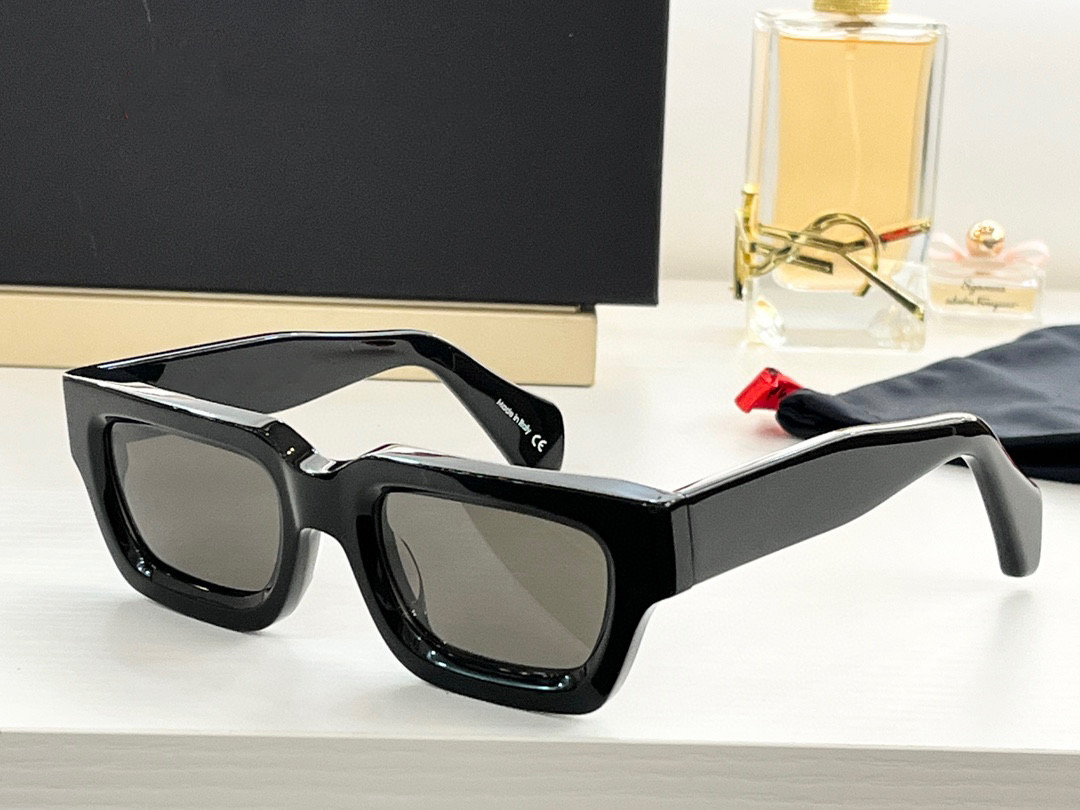 

Sunglasses For Men Women Summer SM001 Style Anti-Ultraviolet Retro Plate Full Frame Random Box