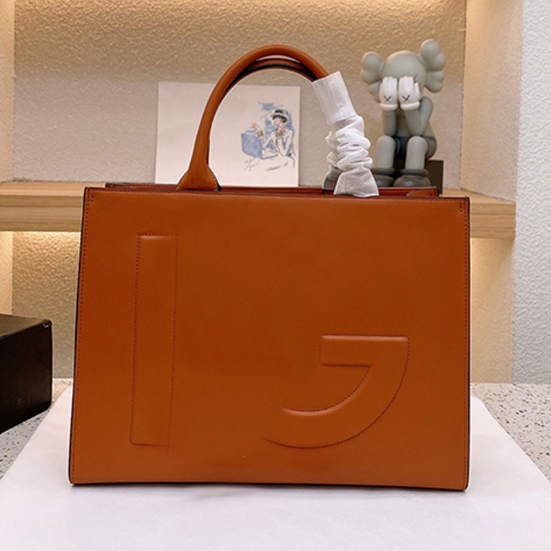 

Lady Handbag Tote Bag Shopping Bags Large Capacity Package Shoulder Beach Bags Fashion Plain Lettered Printing Smooth Leather Internal Zipper High Quality, Blue