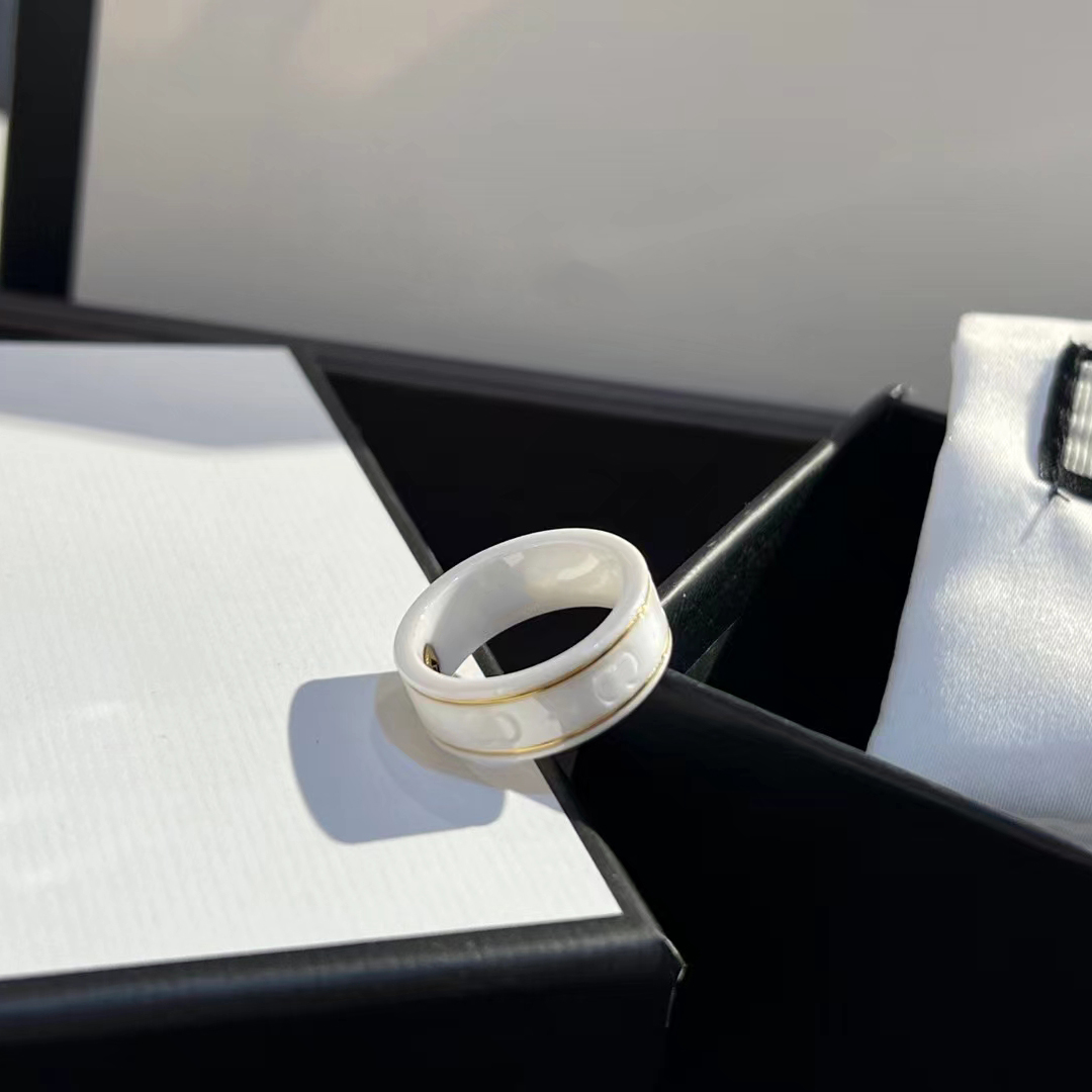 

Designers ring luxury Classic Rings black white lovers women jewelry Versatile jewelrys Wedding gift Lovers Anniversary style good nice