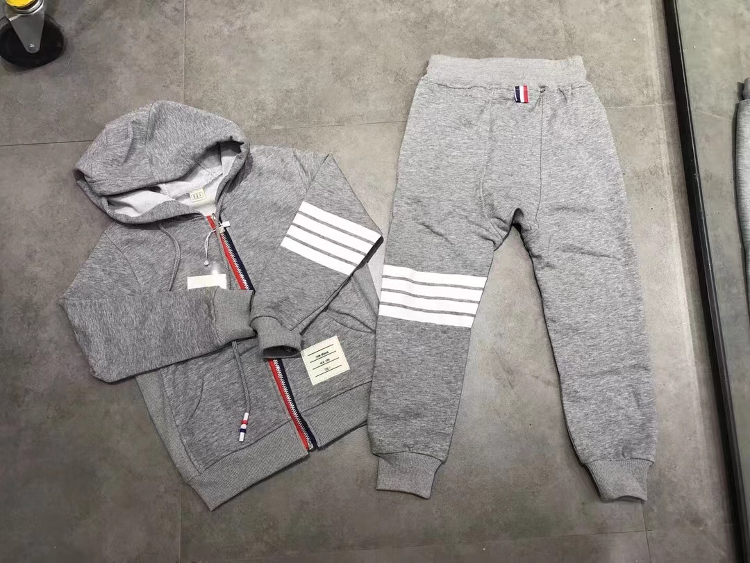 

boy clothe korean style set 90-130cm black color designer fashion kid toddler boys clothes wholesale send with box