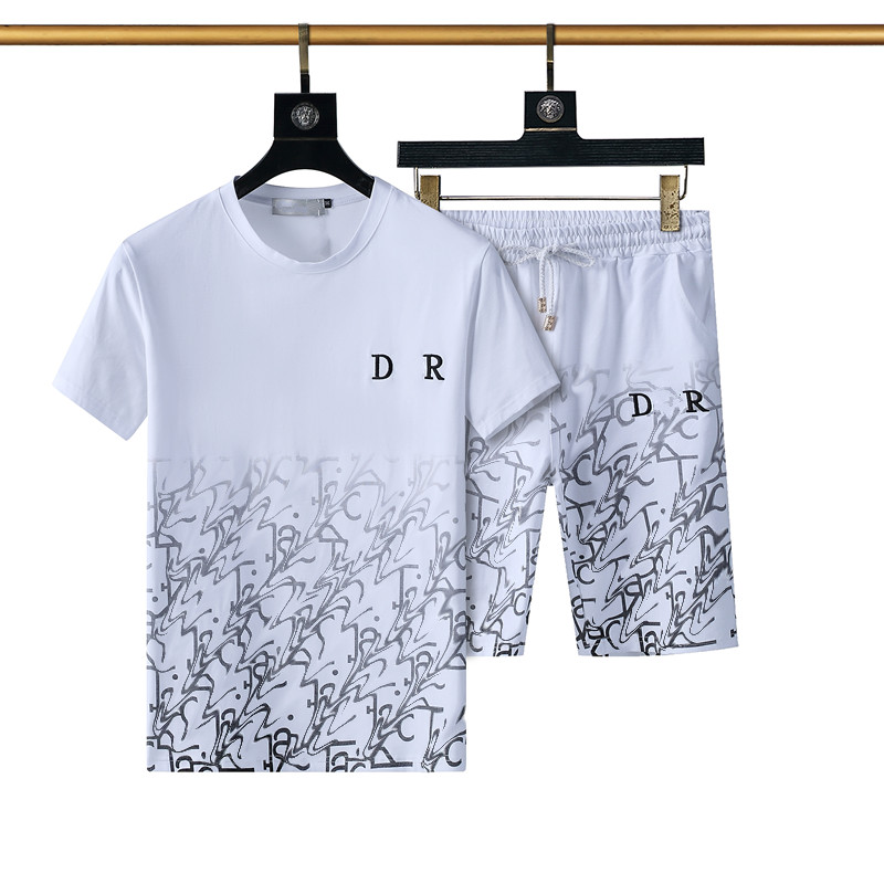 

tracksuits suits mens summer beach designers fashion t shirt seaside holiday shirts shorts sets man s luxury set outfits sportswea l9xz