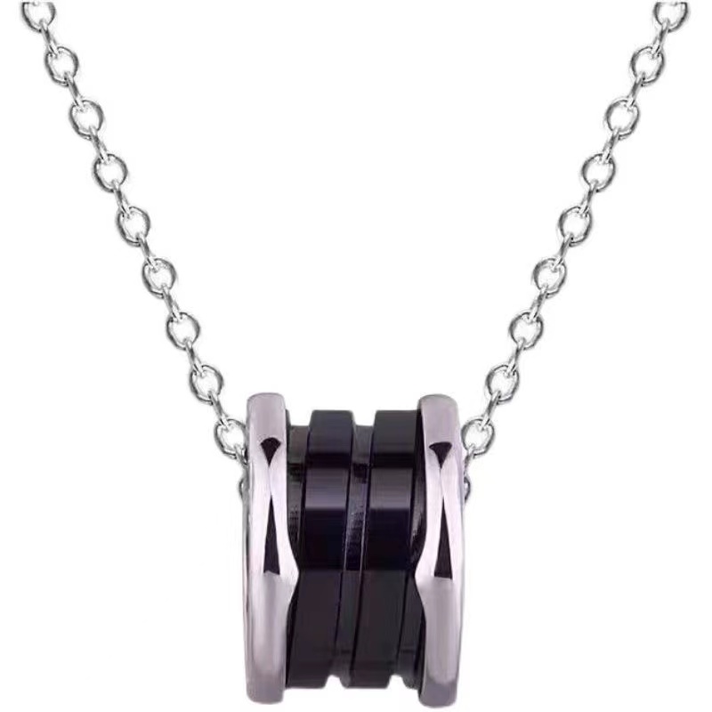 

Luxurys Designer Necklace Classic Letter Graffiti Exquisite Workmanship Fashion Personality Must-have Trend Gift