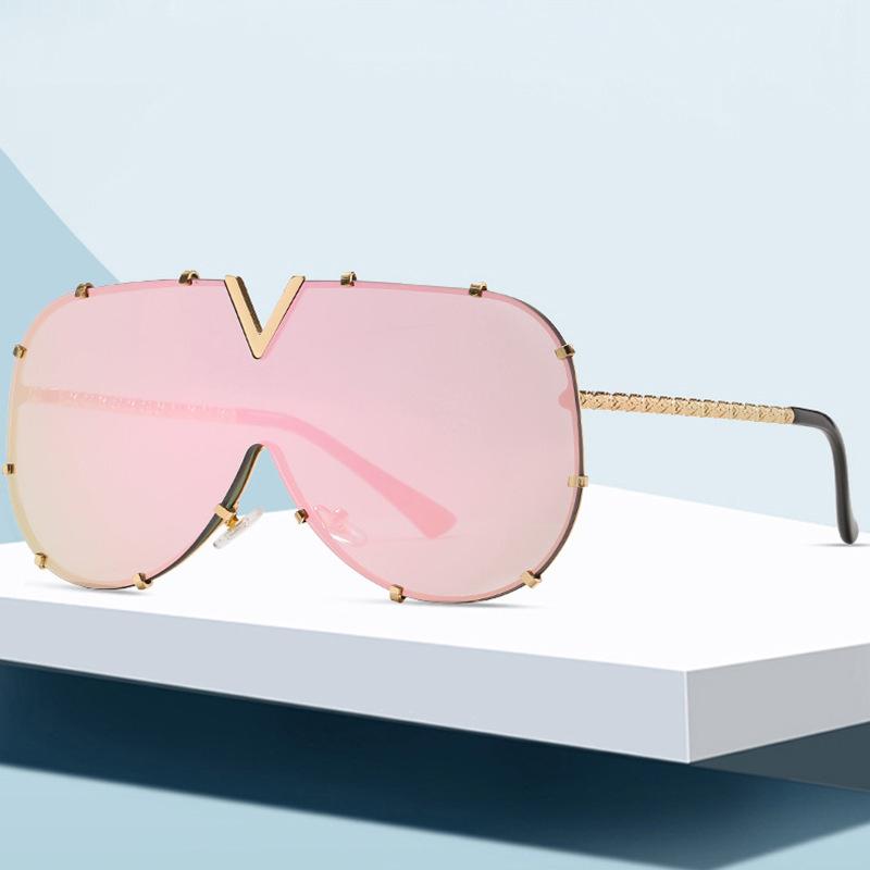 Lunettes de soleil 2022 Mode Square surdimensionnée Femmes sans chasse Hommes Vintage Rivet Mirror Siamois Sun Lunettes UV400 Shades