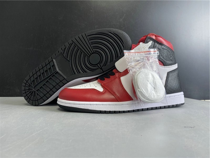 Shoes 1 High OG Satin Snake Basketball Designer Gym Red White Black Fashion Sport Zapatos Sneakers Best Quality