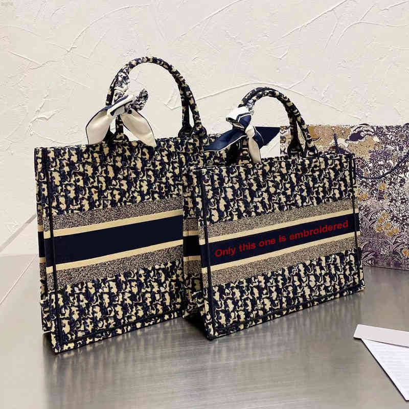 Sacs à main de concepteur de luxe sacs d'épalsine messager fashion womens sac classique pratique de voyage de grande capacité adapté à très