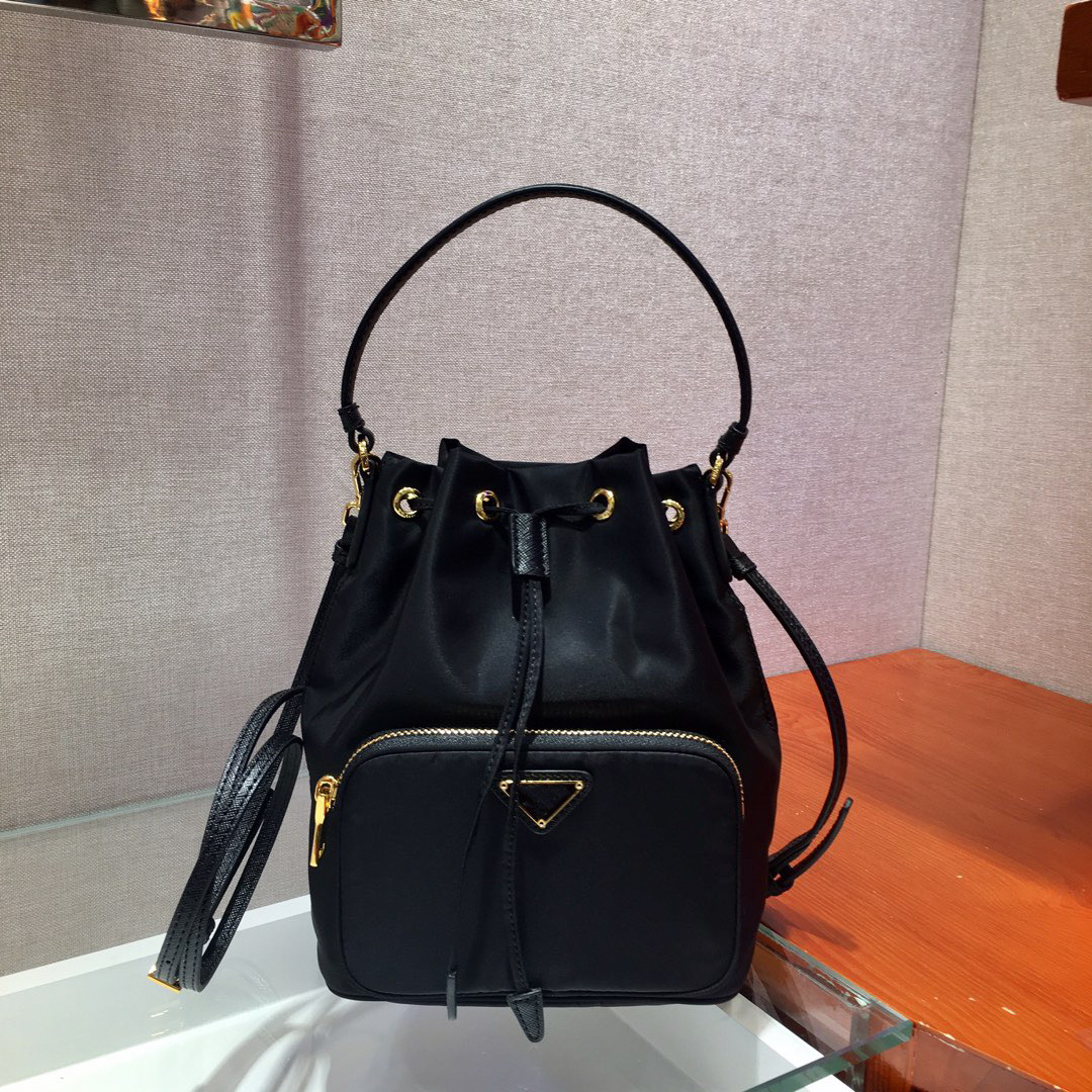

Nylon Bucket Bag Mini Lady Casual Bags Strings Black Shoulder Bag with Triangle Mark Designer Purses