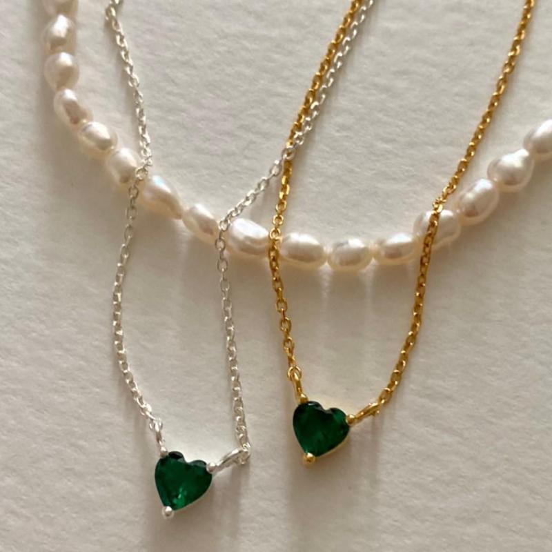 

Pendant Necklaces Korean Version Of 925 Sterling Silver Green Diamond Love Necklace Jewelry Zircon Simple NecklacePendant