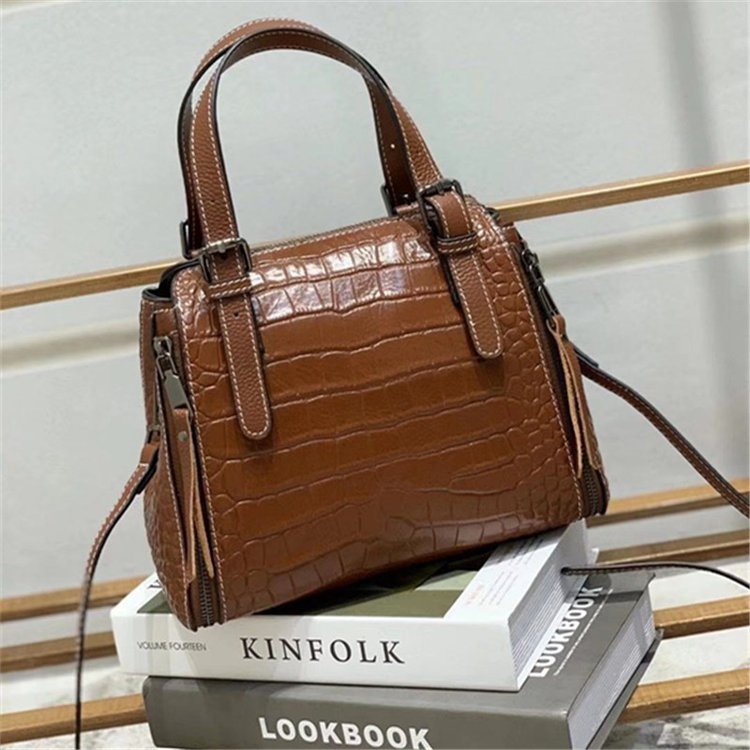 

High Quality Fashion Classic luxurys Designers Bags Vintage Messenger Women Textured leather Shoulder Bag, Black