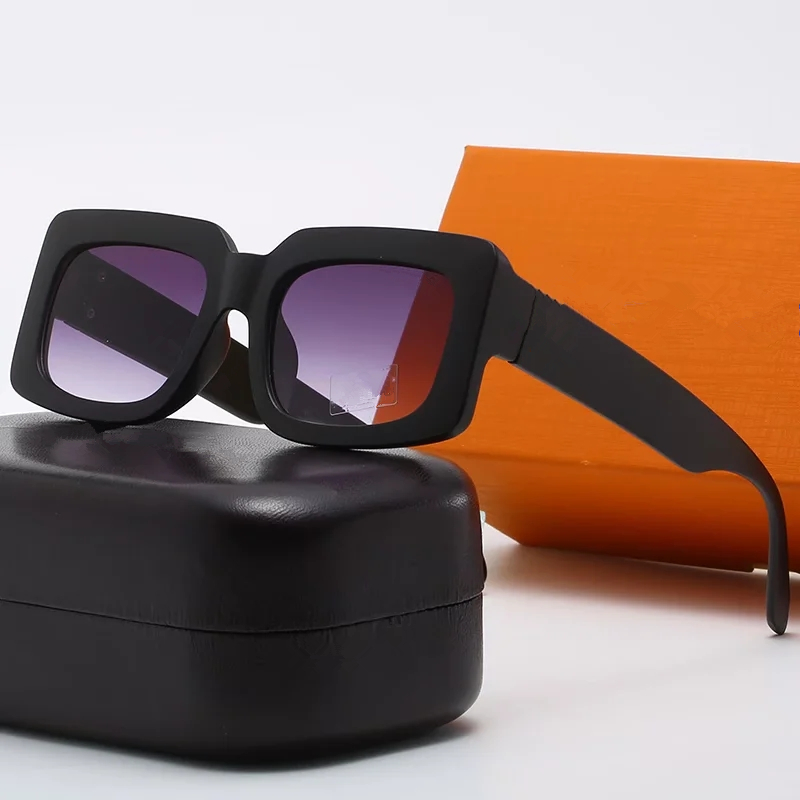 

Small Frame Square Sunglasses Women Luxury Sunglasses For Men Fashion Shades With Box And Packaging