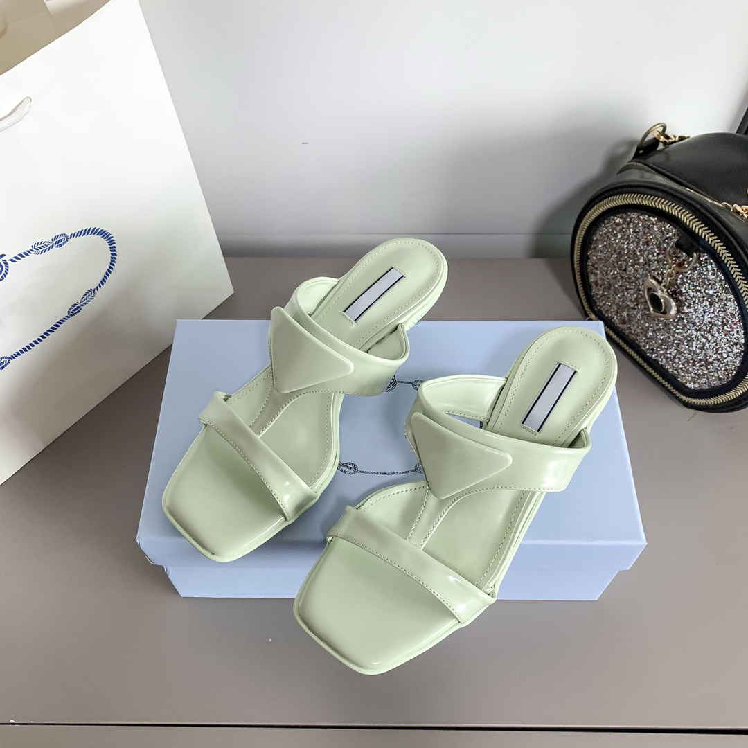 

2022 top ladies designer leather sandals summer outdoor open toe casual letter stylist shoelace box heel height 4.5cm