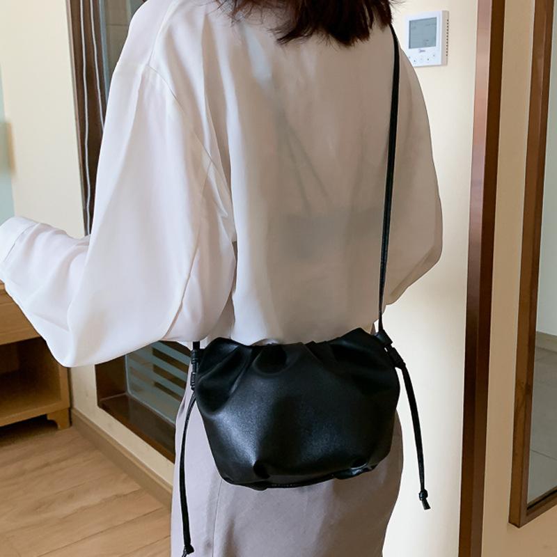 

Evening Bags Korean Version Of The Simple 2022 Spring And Summer Pu Women's Bag Hundred Rope One-shoulder Bucket Casual Temperament, Purple 1