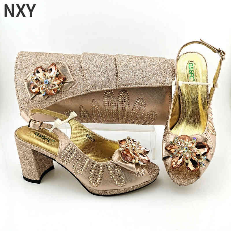 

Evening Bag Italian Design 2022 Newest Wedding Women Shoes and Set with Colorful Crystals Metal Decoration in Champagne Gold Color 220615, Blue