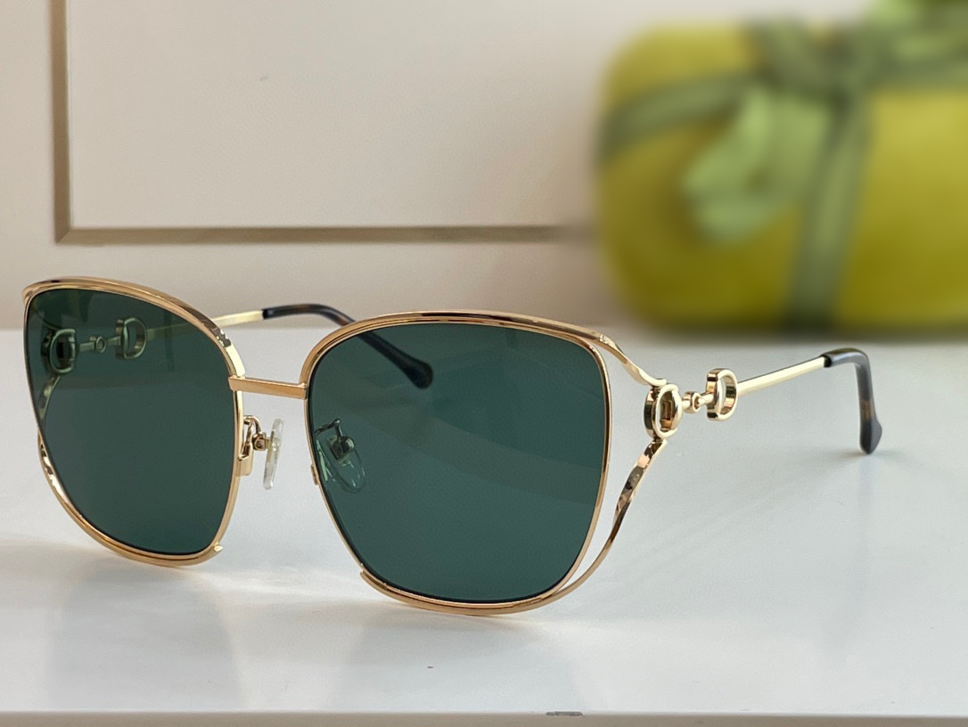 Sunglasses For Men Women Summer 1020 Style Anti-Ultraviolet Retro Plate Full frame Fashion Glasses Random Box