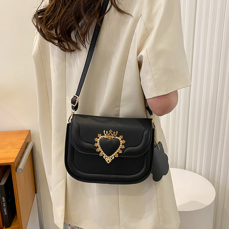 

HBP Package bag fashion heart shaped lock sensation leisure day crossbody women cute handbags, Black