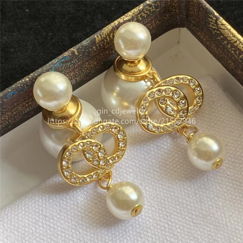 

Designer Fashion Diamond Double Sided Pearl Letter Earrings Selected Brass 925 Silver Pin Couple Birthday Wedding Gift