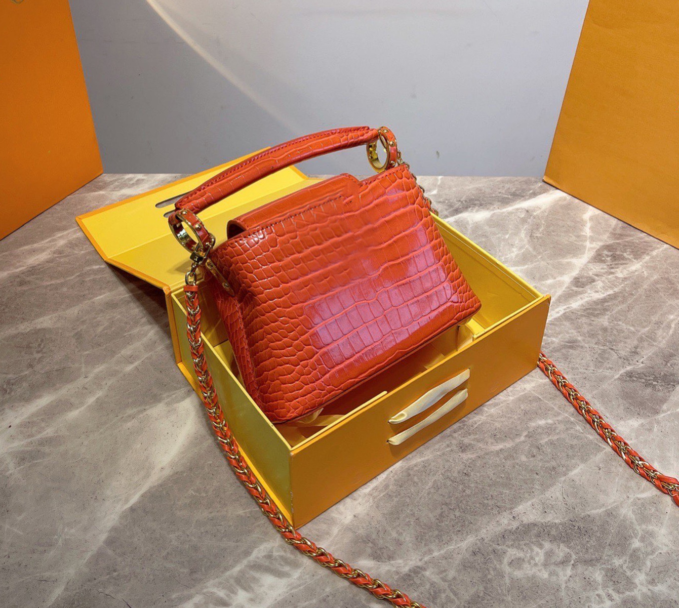 

Messenger Bag Star Street shot soft lychee pattern series high-end choice atmospheric luxury high-end leisure business has taste everyone loves, Make up the difference