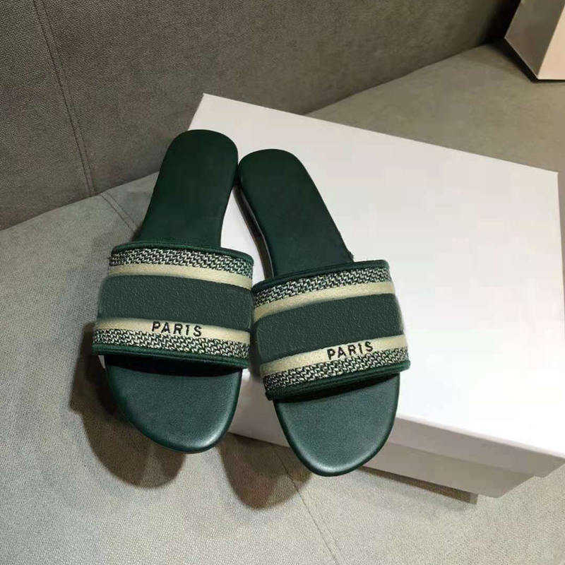 

8 2022 Newslides Womens Box Boîte Pantoufles Broderie Sandal avec Sandales de Paris Fahsion Prints Flip Flopsigner Luxe, #1