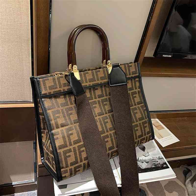 58% OFF Vente en gros Sac fourre-tout multifonctionnel étoile brodée Sac à main tendance AZNQ