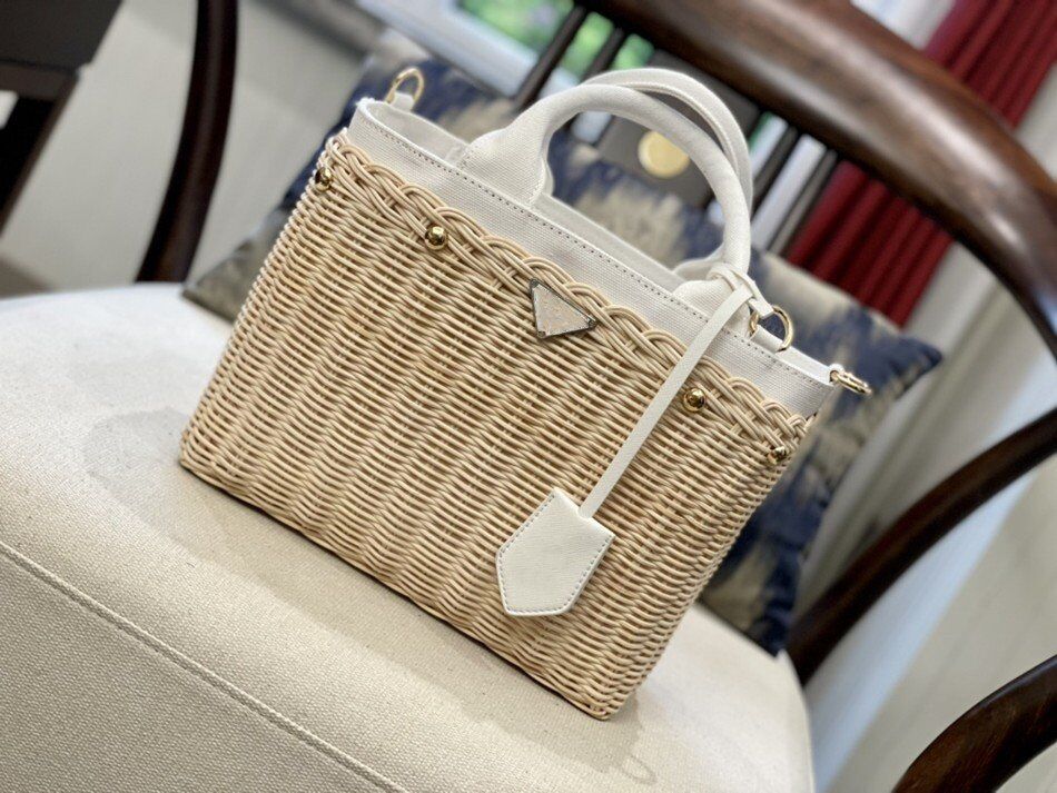 

Summer Beach Straw Bag Tote Shoulder Bags Women Weave Handbag Vegetable Basket Travel Clutch Purse Metal Triangle Removable Nylon Shoulder Strap Zipper Closure, Black