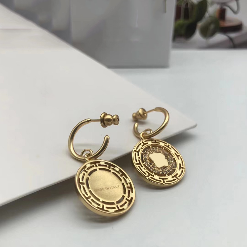 

New Designer Hoop Earrings For Women Luxurys Designers Gold Earring Letter Stud Earrings For Gift Wedding V Brand Designer Jewerlry