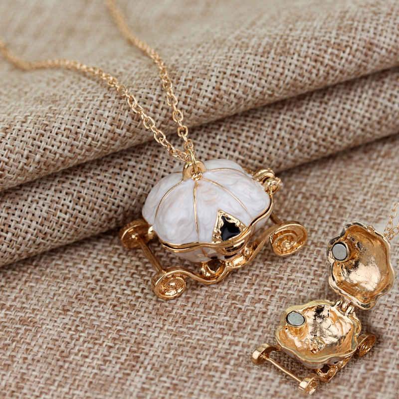 

Pendant Necklaces Pink Pumpkin Carriage Necklace Movie Same Magic Fairy Tale Necklace Women Jewelry Gift Romantic Exquisite Pendant 220826