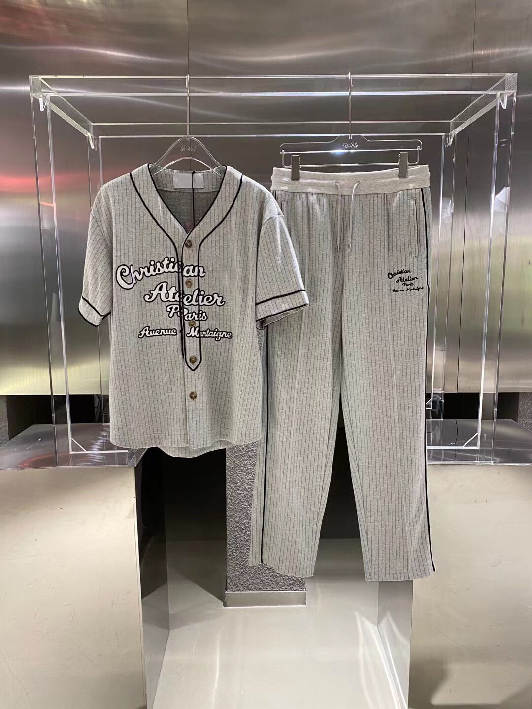 

2022ss spring and summer new high grade cotton printing short sleeve round neck panel T-Shirt Size: m--xl-xxl-xxxl Color: black white g7f4ftfy7, Set