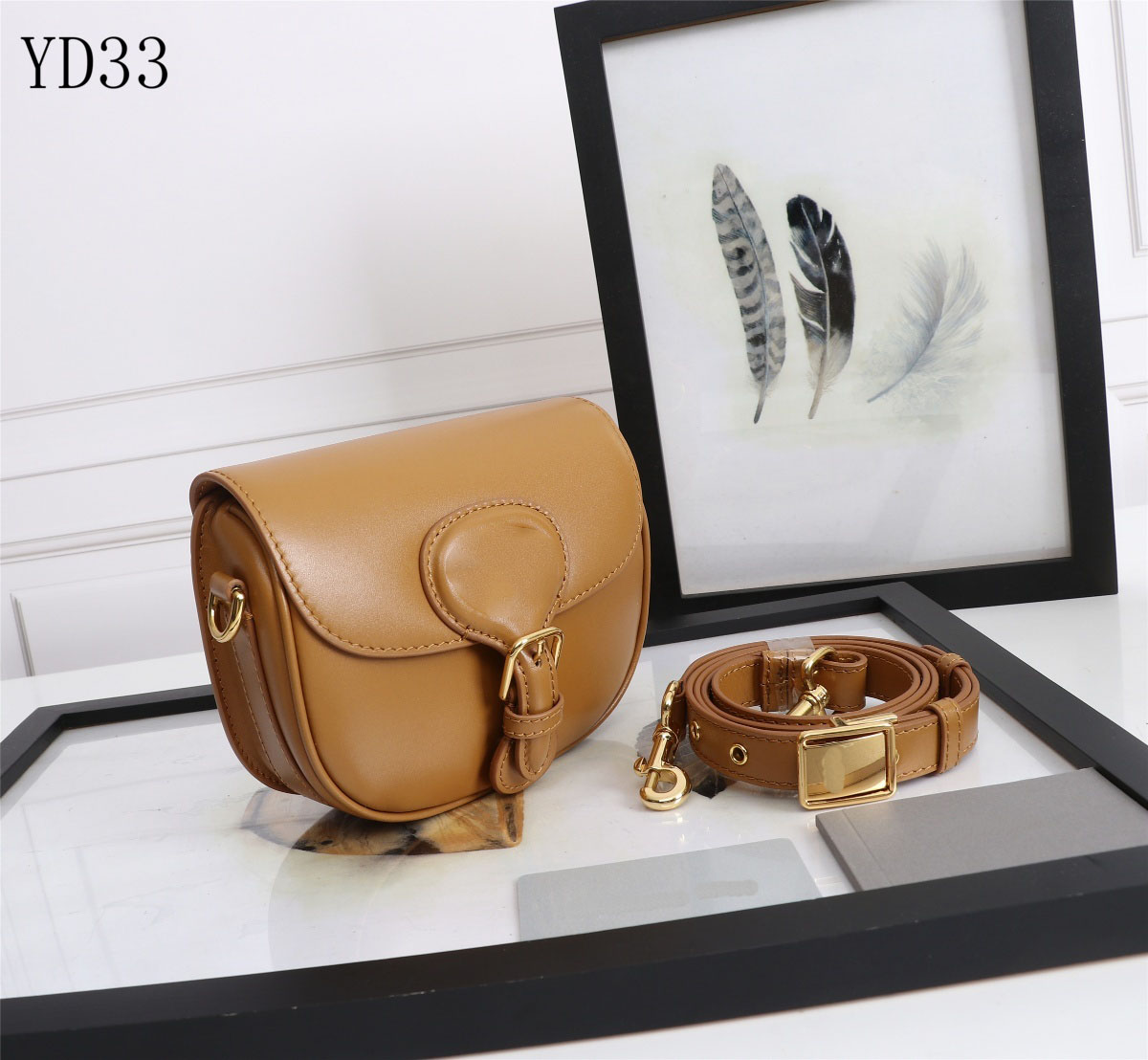

Top Designers Leather Single Shoulder Bags High quality Women Handbags Fashion Handbag Ladies Calf Skin Flip Logo Lock Purse Inclined Saddle Messenger Bag, Beige