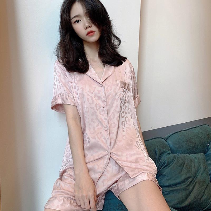 

Summer Ice Silk Womens Sleepwear Pajamas Short-sleeved Leopard Print Sweet And Cute Cardigan Home Service Suit Pajama Set Women