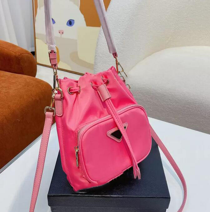 Fashion Purse Designer Bag Womens Totes Shoulder bags Unisex Nylon Crossbody Handbag For Women Charm High quality With shoulders Handbags