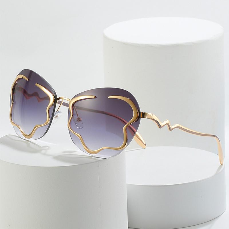 

Sunglasses Rimless Elegant Ladies Brand Design Vintage Alloy Oversize Gradient Sun Glasses Fashion Female Clear Shades Oculos