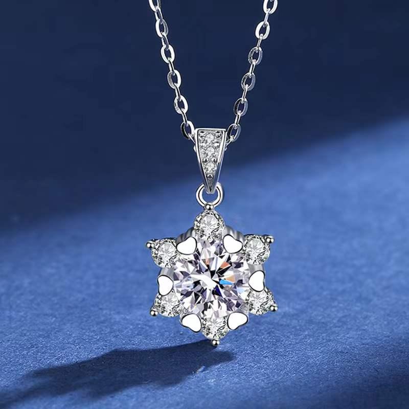 

Other Trendy 1 D Color Snowflake Moissanite Necklace Women Jewelry White Gold Plated 925 Silver Clavicle Birthday GiftOther