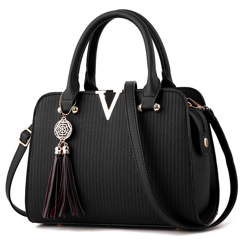 Sacs de soirée Mode Femme Géométrie V Style Selle Sacs À Main De Luxe Bandoulière Pour Femmes Marques Célèbres Designer Messenger BagsEvening