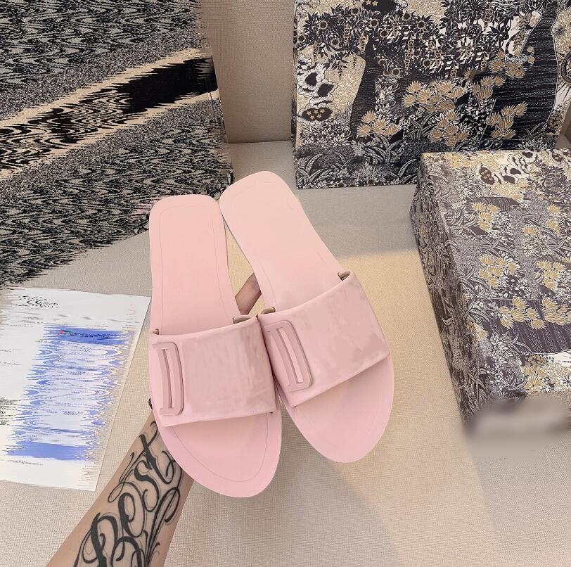 

Designers Paris Luxurys Sandal Slippers Women Luxury Slipper Calfskin Lining Simple Letter Sandals Retro Style Fashion Leisure Womens Beach Shoes, Not for individual sale