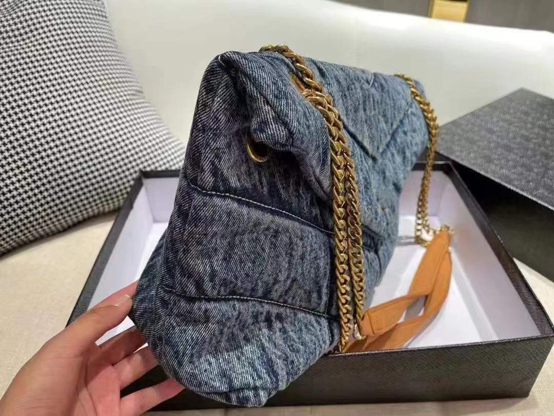 

Factory Sell LouLou Puffers Denim Jeans Shoulder Flap Bags Top Quality Women's Frosted Cowhide Strap Heavy Chain Crossbody Bag 2021, Denim bag gold logo