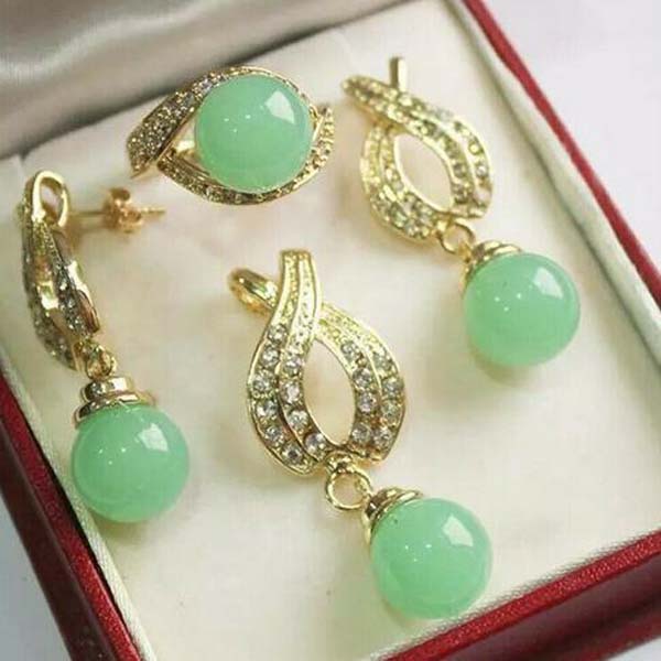 

18K Gold Plated light green Shell Pearl Necklace Jewelry Set, Light blue